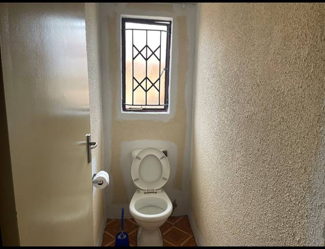 3 BEDROOM FREEHOLD FOR SALE IN SOSHANGUVE VV